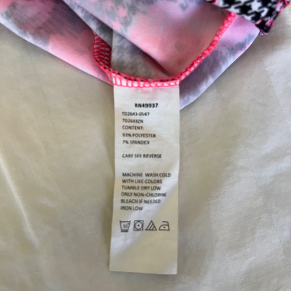 Tail Racerback Top Large - Picture 6 of 7